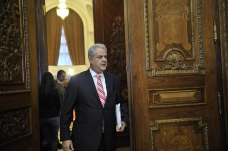 Procurorii DNA cer inchisoare cu executare pentru Adrian Nastase