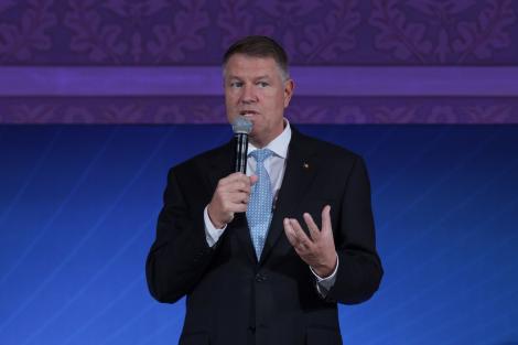 LIVE TEXT. Klaus Iohannis, pus la zid de un student: „De ce nu ați invitat jurnaliști care să vă pună întrebări incomode?”