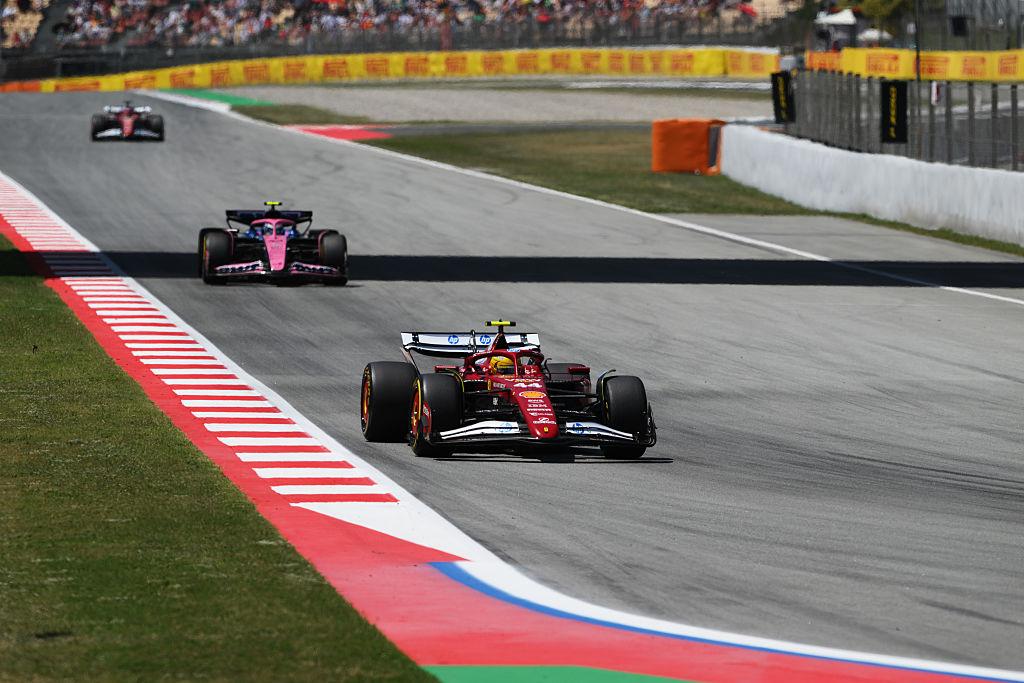 Vezi acum calificările din Formula 1™ pentru Marele Premiu al Spaniei. Lupta pentru pole este LIVE în AntenaPLAY și pe Antena3CNN